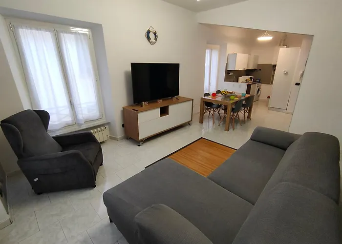 Apartment Casa Dora 5 Terre Close To Trains And Ferries With Ac - Wi-fi La Spezia